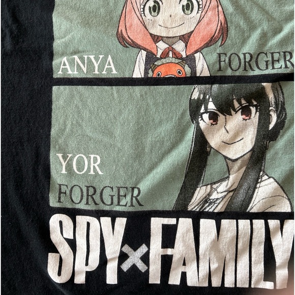 SPY x FAMILY T-Shirt-Forger Family Panels- Size M-Manga Anime Shirt-Crunchy Roll - Picture 4 of 9